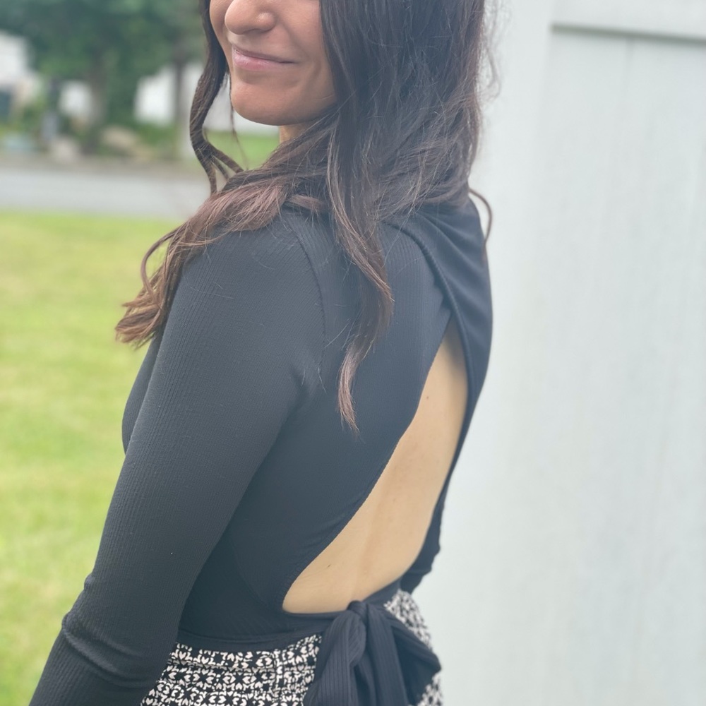 Papermoon long sleeve with open back